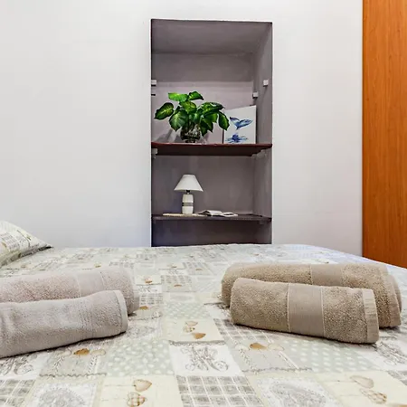 Cozy House With Garden In Downtown Daire Pisa